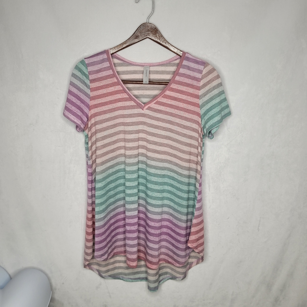 Honeyme V-neck size M